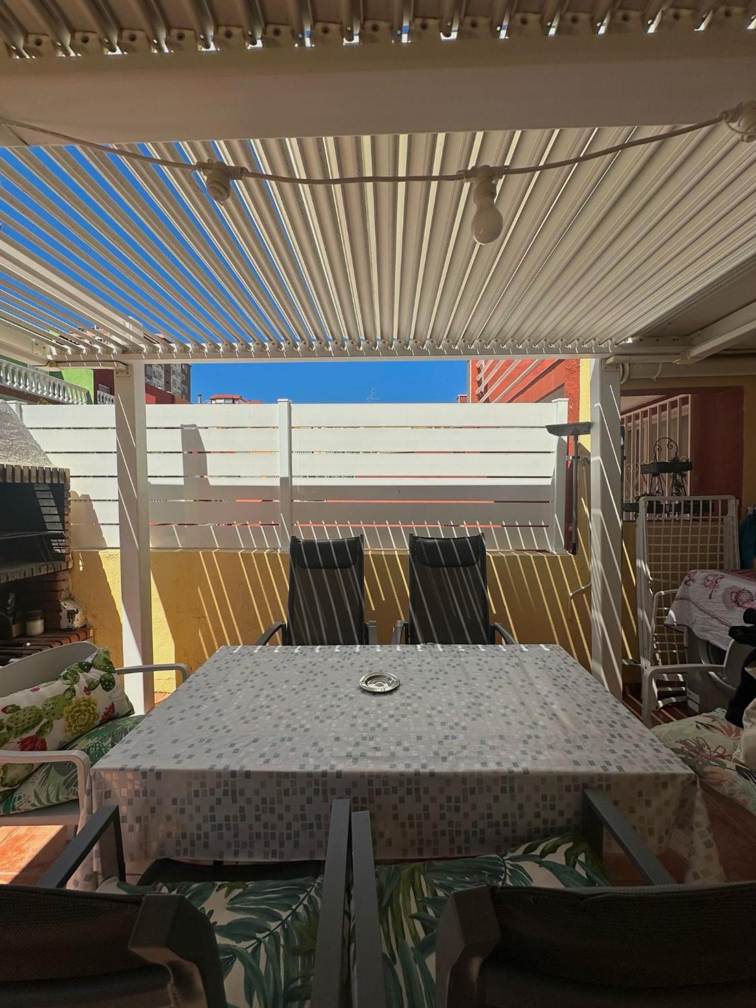 Apartamento Barbacoa, Piscina Y Playa Puebla de Farnals Luaran gambar